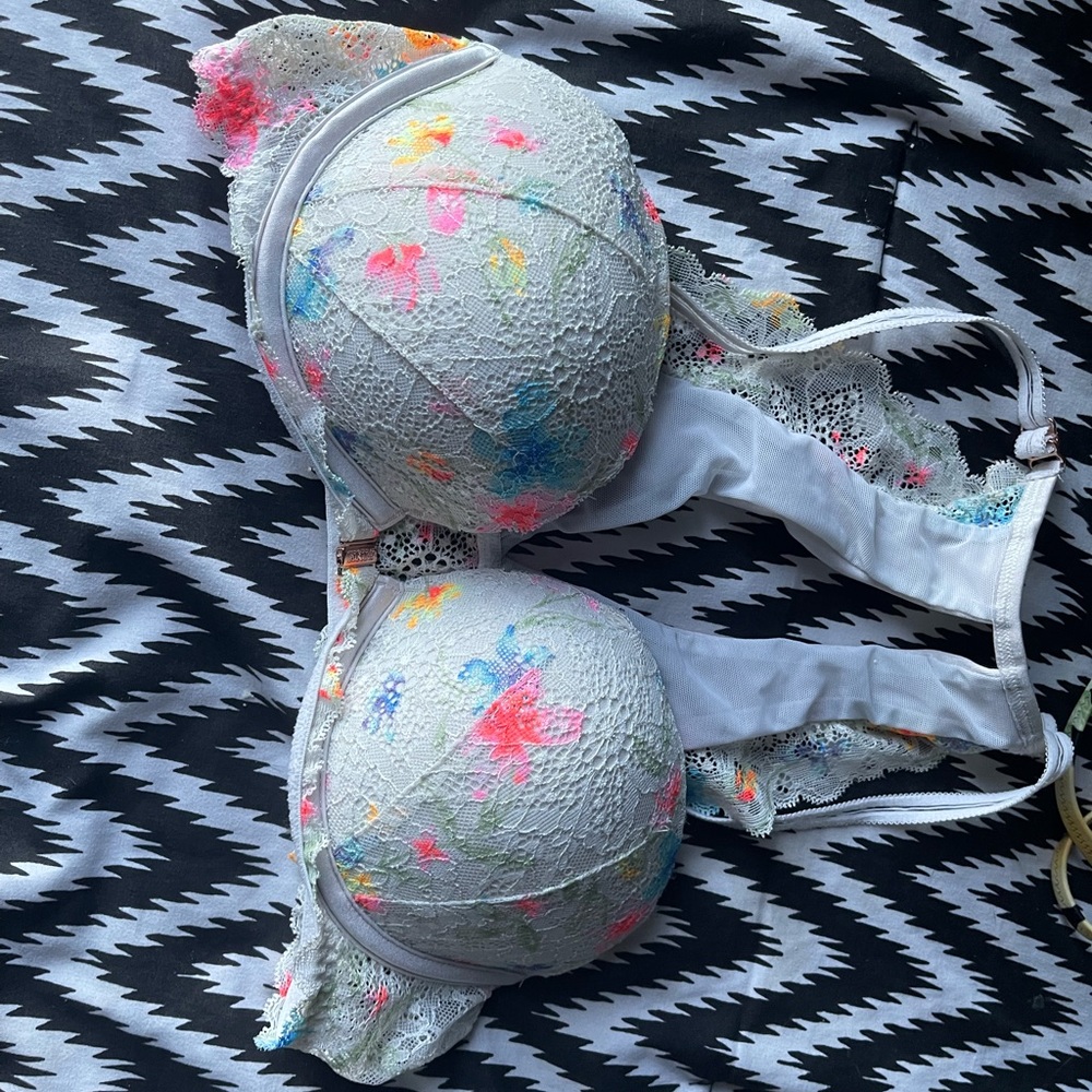 Victoria secret bra